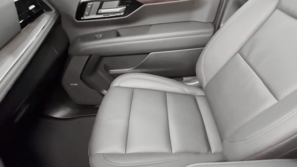 2027 Chevrolet Tahoe Seat Leather