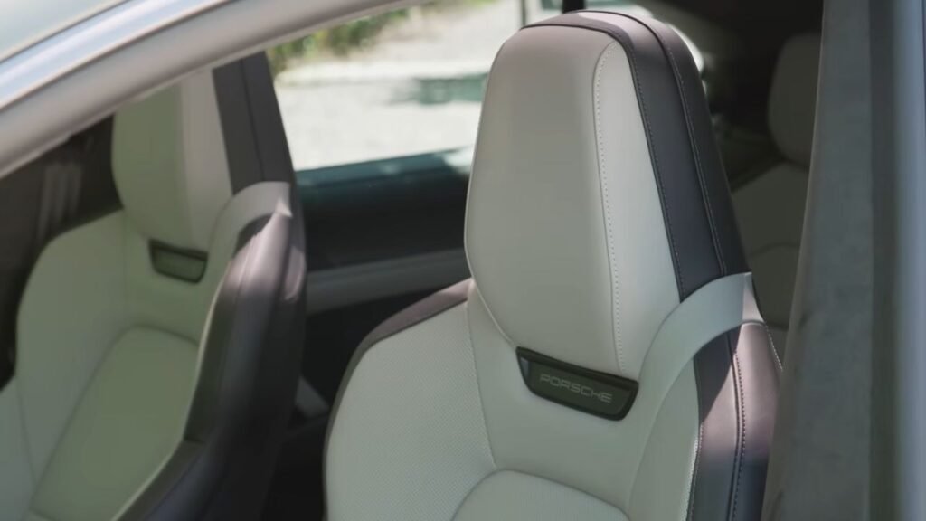 2027 Porsche Cayenne E-Hybrid Seats